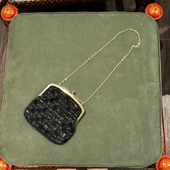 Beautiful beaded vintage Walborg Evening bag made in Hong Kong. - Picture 6 of 9